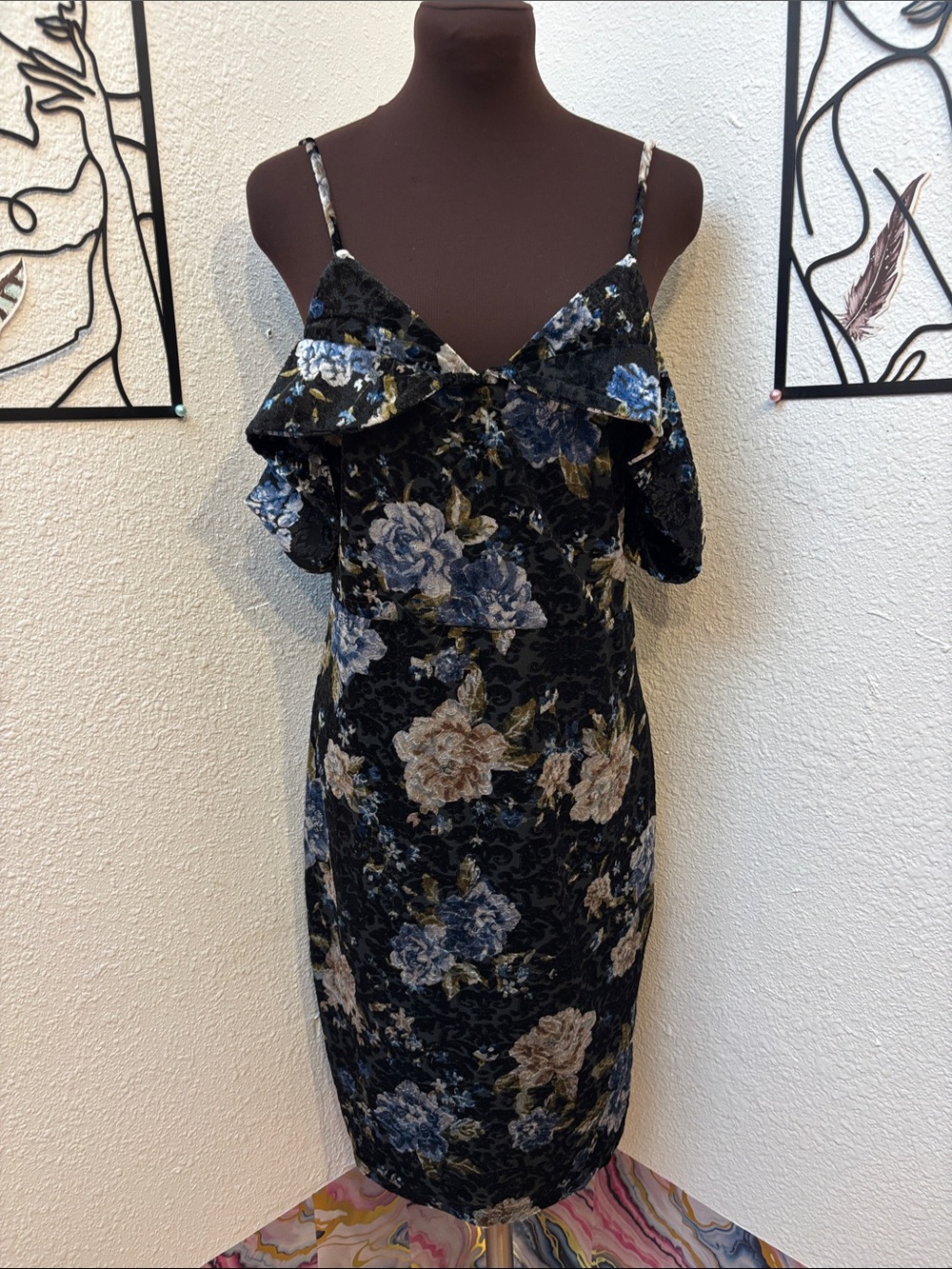 NWDT The Vanity Room Black Velvet Blue & Silver Cold Shoulder Dress Size L